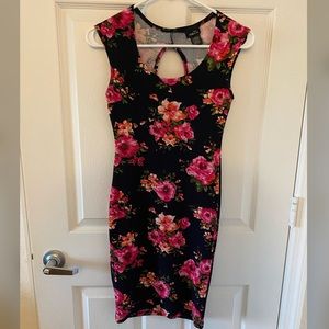 XS Rue21 Floral Dress